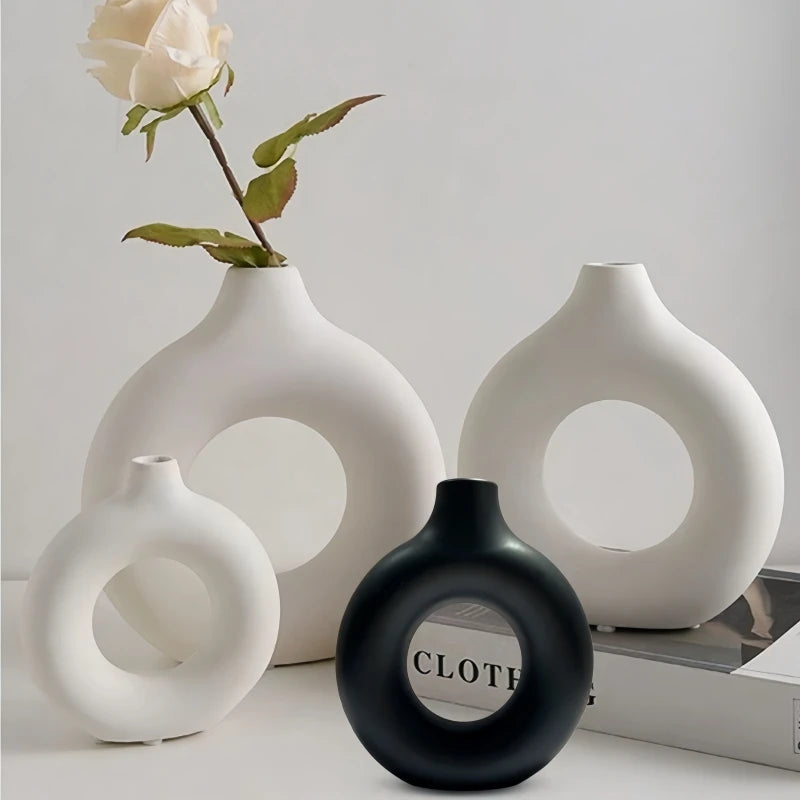 Round vase