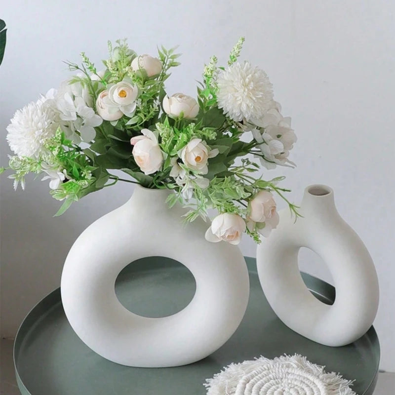 Round vase