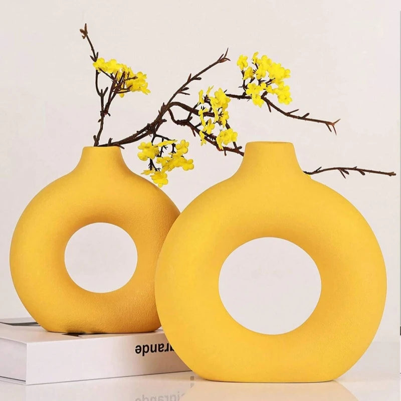 Round vase